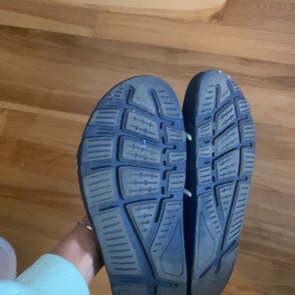 FILA slides - Picture 3 of 3